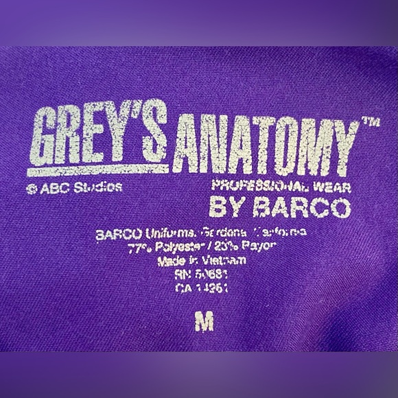 Grey's Anatomy Set of 4 Scrub Tops in Red, Purple, Teal & Maroon Size M - Picture 7 of 14